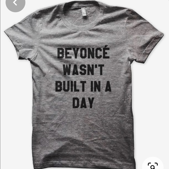 Graphic tee - Picture 1 of 1